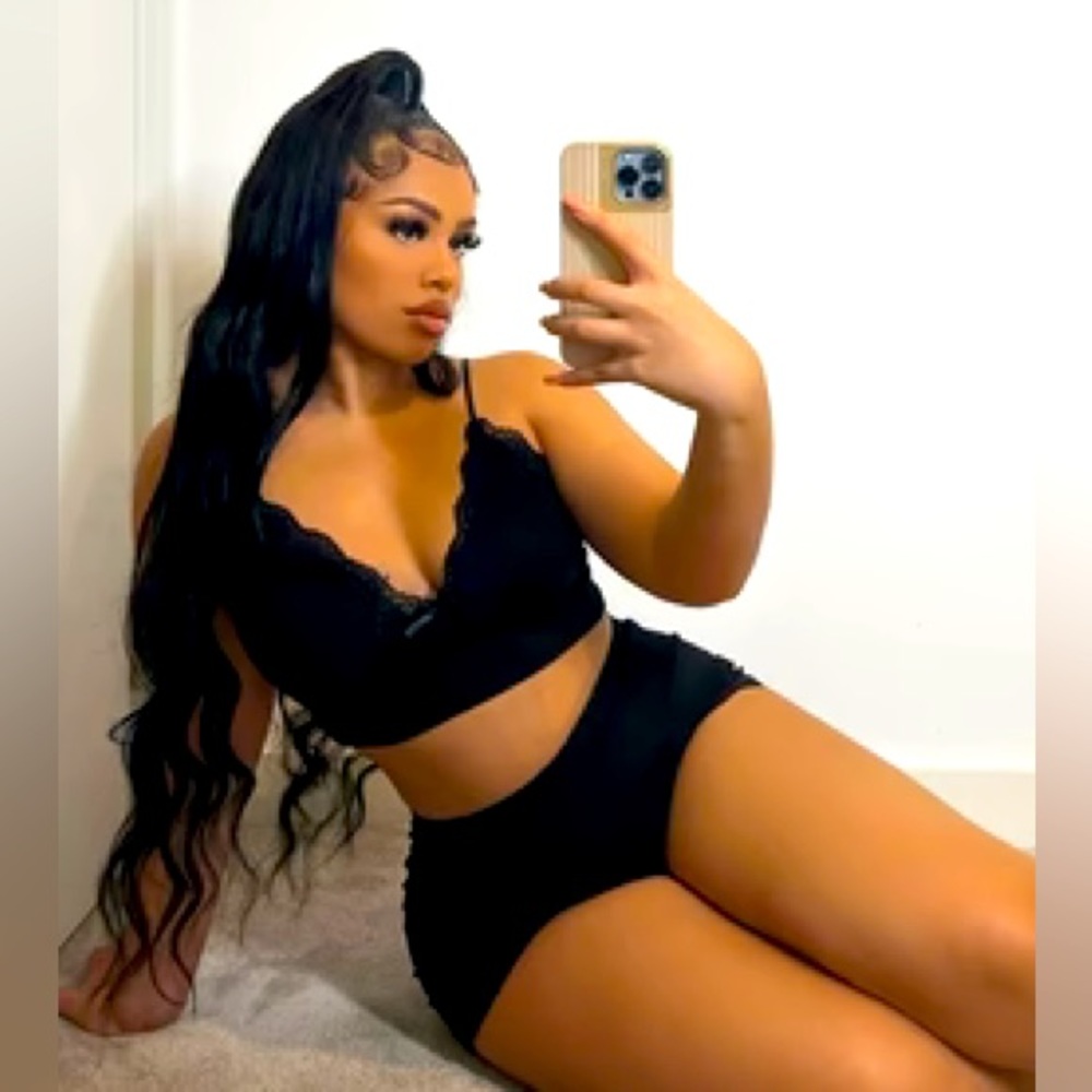 Fashion Nova 2 piece Pj set